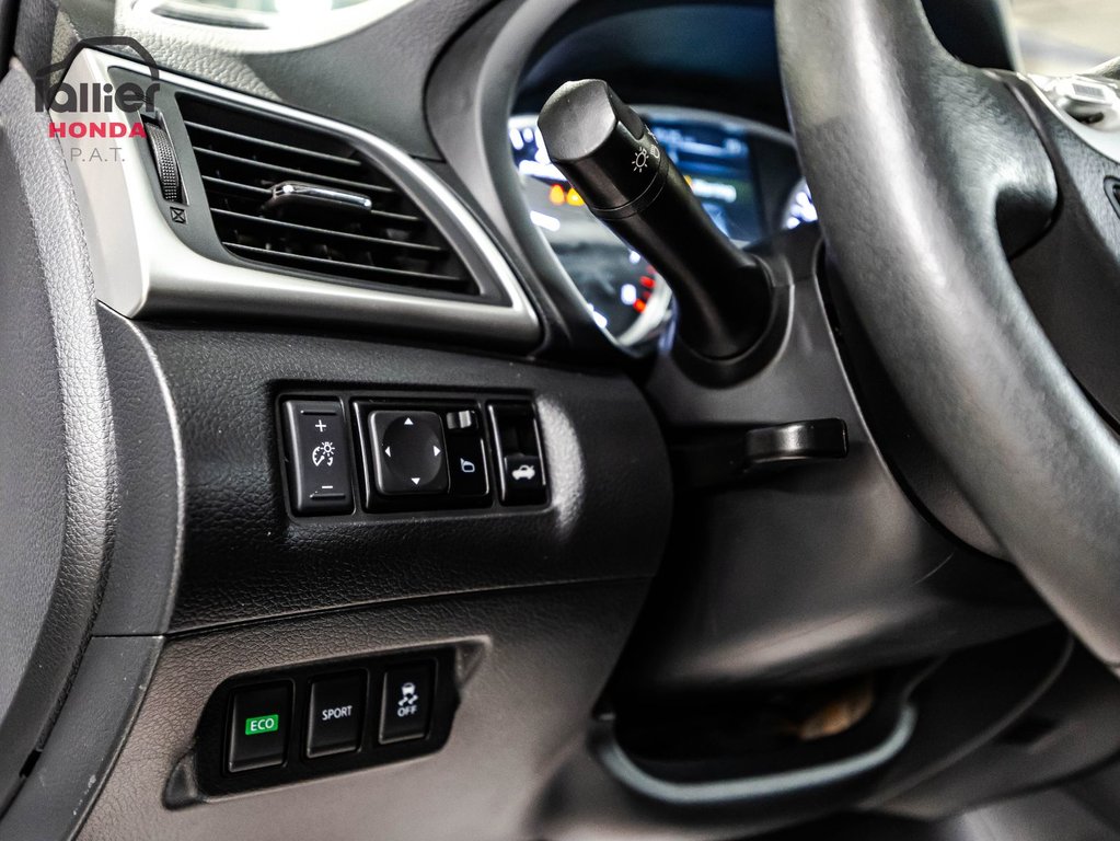 Nissan Sentra SV 2018 à , Québec - 22 - w1024h768px