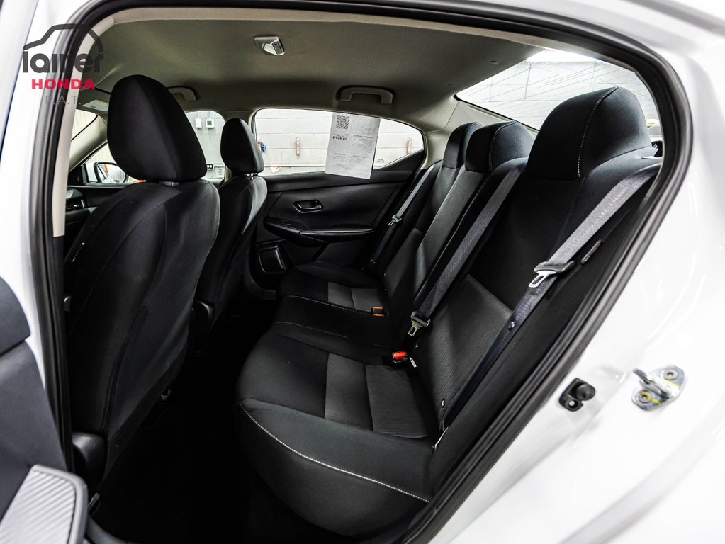 Nissan Sentra SV 2023 à Montréal, Québec - 14 - w1024h768px