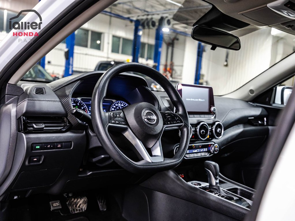 Nissan Sentra SV 2023 à Montréal, Québec - 20 - w1024h768px