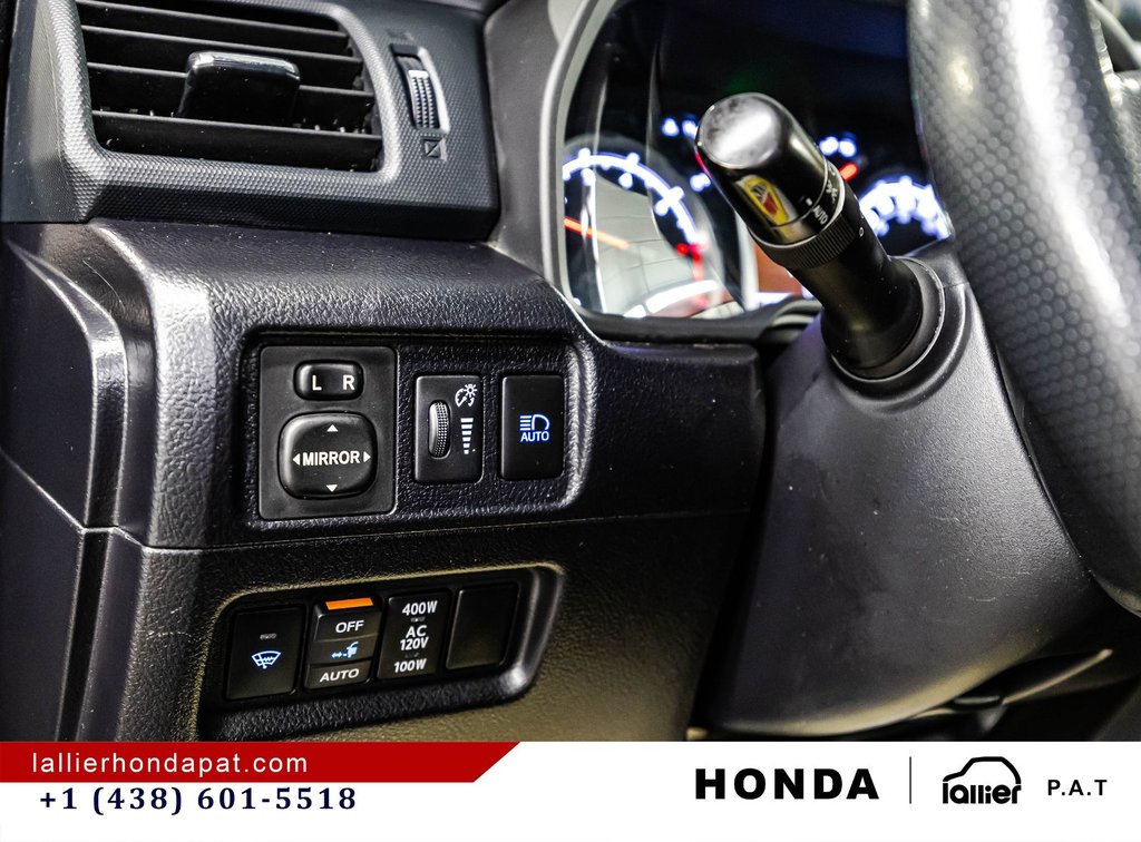 2021 Toyota 4Runner NIGHTSHADE in Montreal, Quebec - 21 - w1024h768px