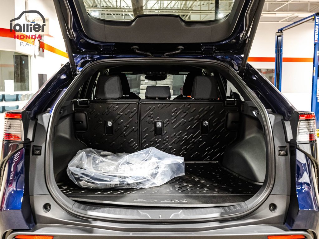 2025 Toyota bZ4X XLE in Montréal, Quebec - 15 - w1024h768px