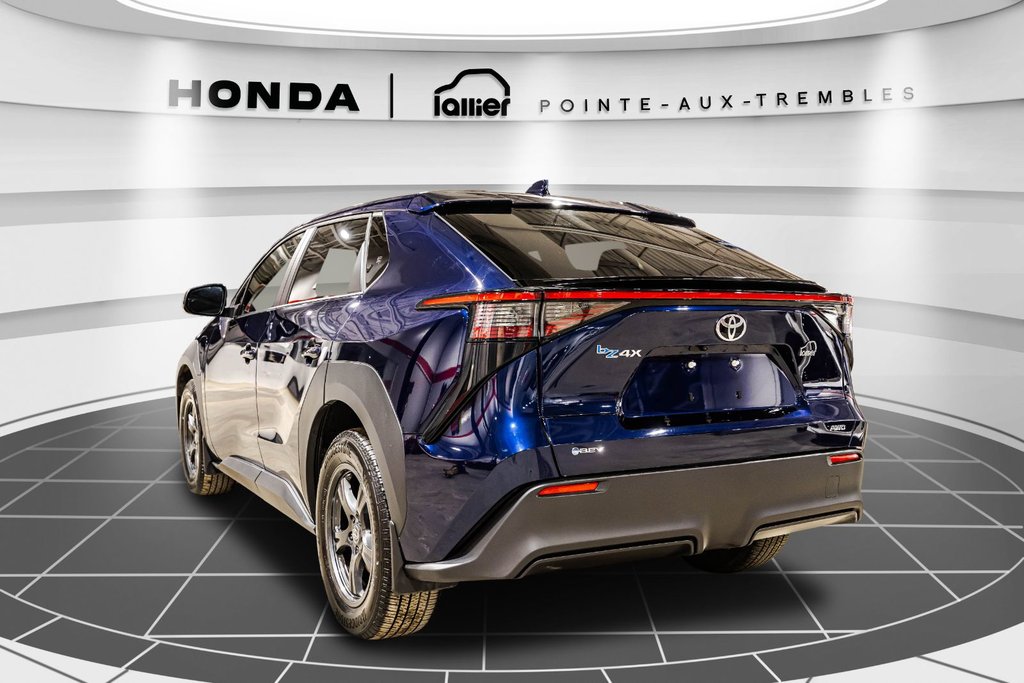 2025 Toyota bZ4X XLE in Montréal, Quebec - 5 - w1024h768px