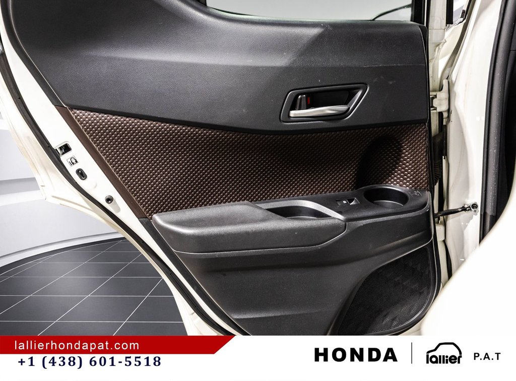 Toyota C-HR LIMITED 2019 à Montréal, Québec - 12 - w1024h768px