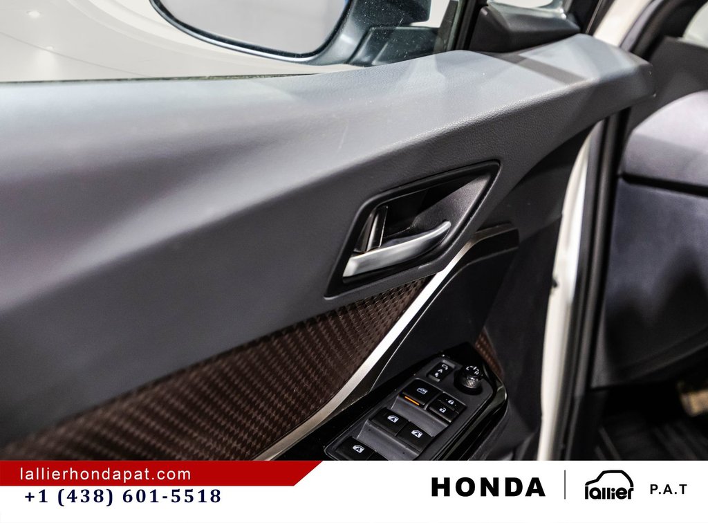 Toyota C-HR LIMITED 2019 à Montréal, Québec - 11 - w1024h768px