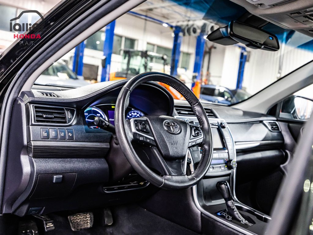 2017 Toyota Camry Hybrid XLE HYBIDE POUR L'ÉCONOMIE ET LA DISTANCE in , Quebec - 20 - w1024h768px