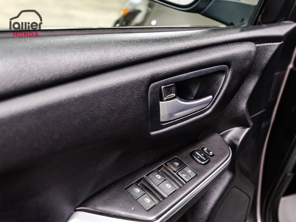 Toyota Camry LE AUTOMATIQUE 2017 à , Québec - 11 - w1024h768px