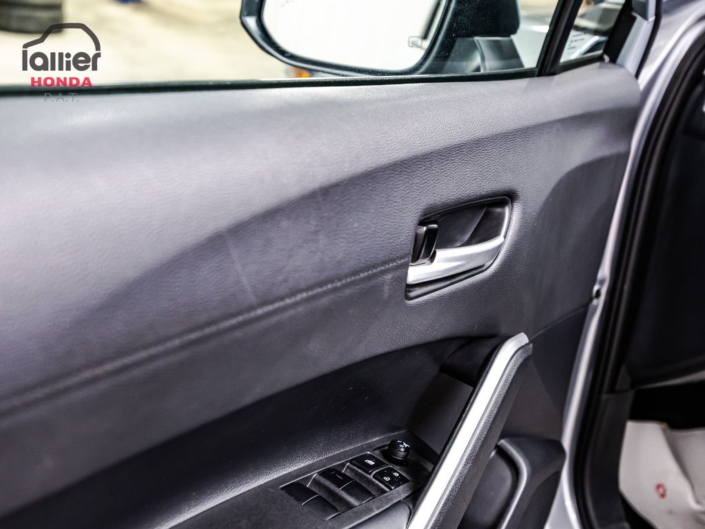 Toyota COROLLA CROSS XLE AWD  JAMAIS ACCIDENTÉ 2022 à Montréal, Québec - 11 - w1024h768px