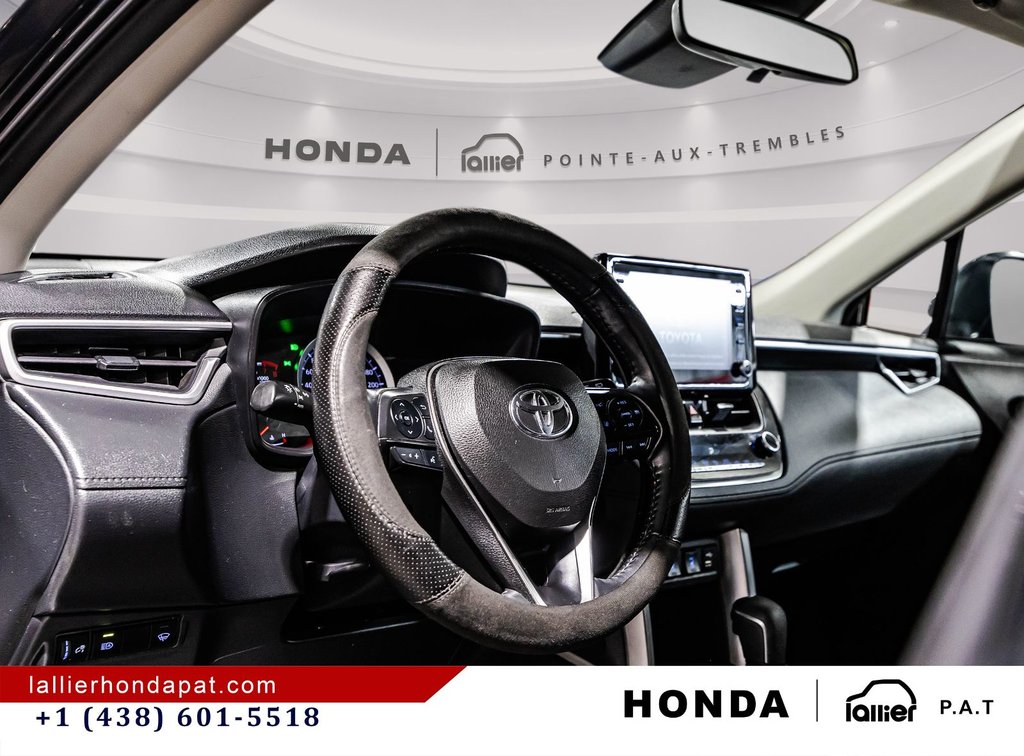 2022 Toyota Corolla Cross LE in Montreal, Quebec - 19 - w1024h768px