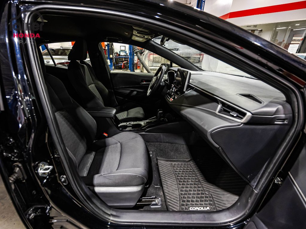 Toyota Corolla Hatchback SE 2025 à Montréal, Québec - 17 - w1024h768px