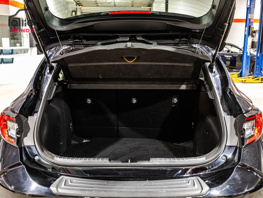 Toyota Corolla Hatchback SE 2025 à Montréal, Québec - 15 - w1024h768px