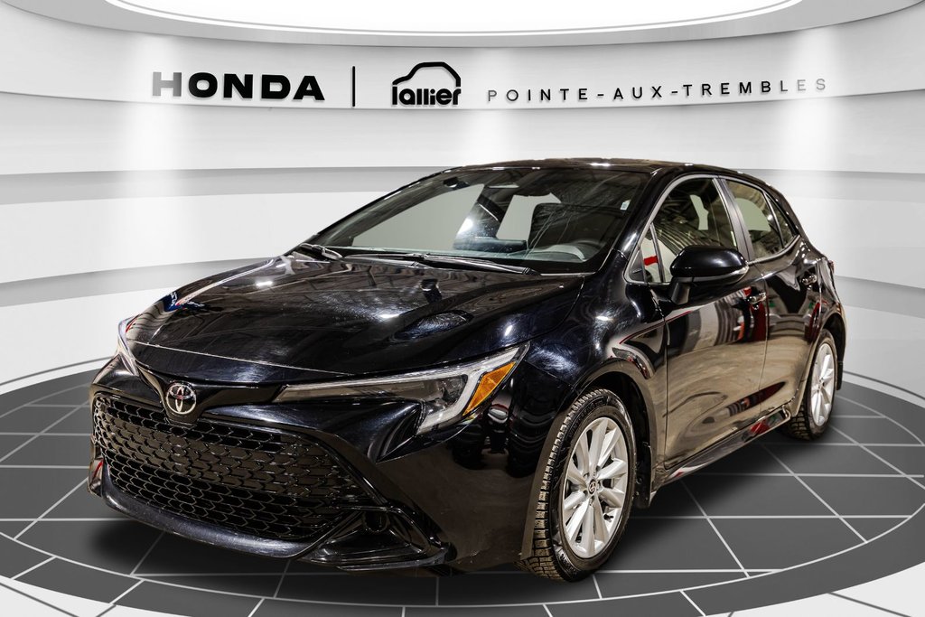 Toyota Corolla Hatchback SE 2025 à Montréal, Québec - 3 - w1024h768px