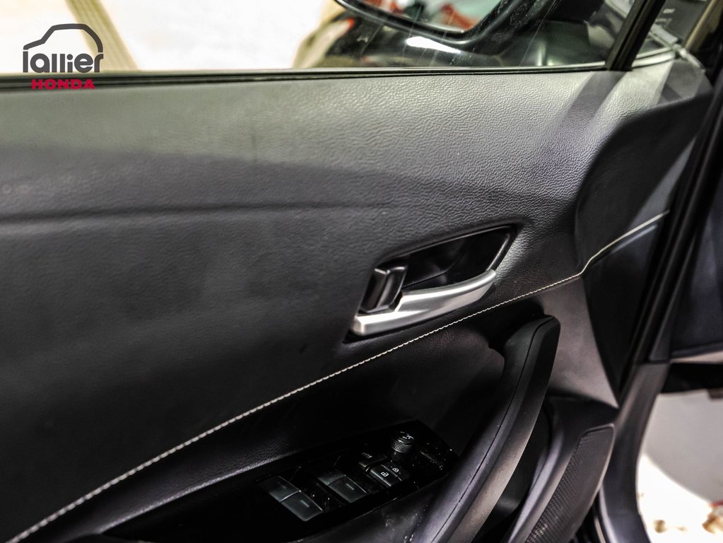 Toyota Corolla Hatchback SE 2025 à Montréal, Québec - 11 - w1024h768px