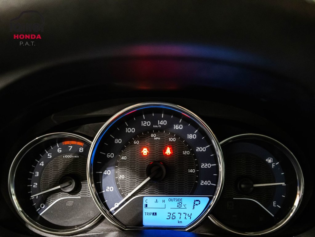 2016 Toyota Corolla LE in Montréal, Quebec - 22 - w1024h768px