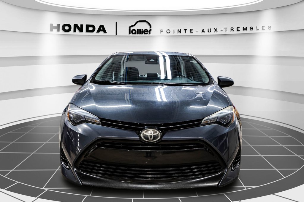2018 Toyota Corolla in Montréal, Quebec - 2 - w1024h768px