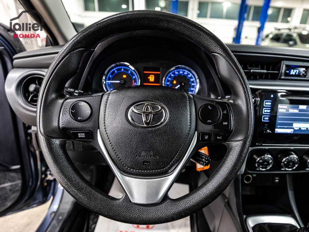 2018 Toyota Corolla in Montréal, Quebec - 20 - w1024h768px