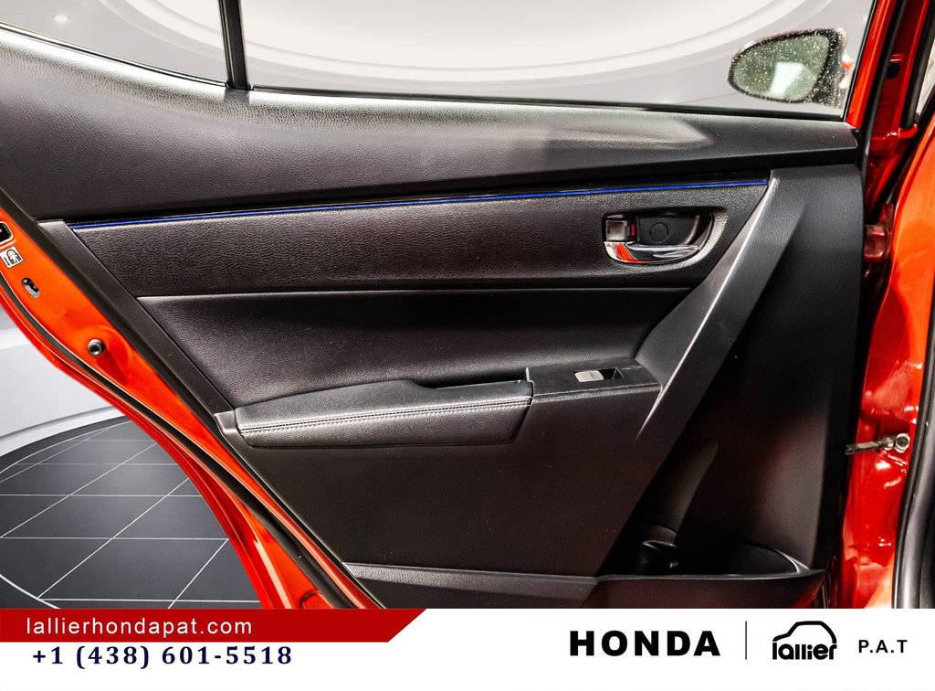 Toyota Corolla SE 2018 à Montréal, Québec - 12 - w1024h768px