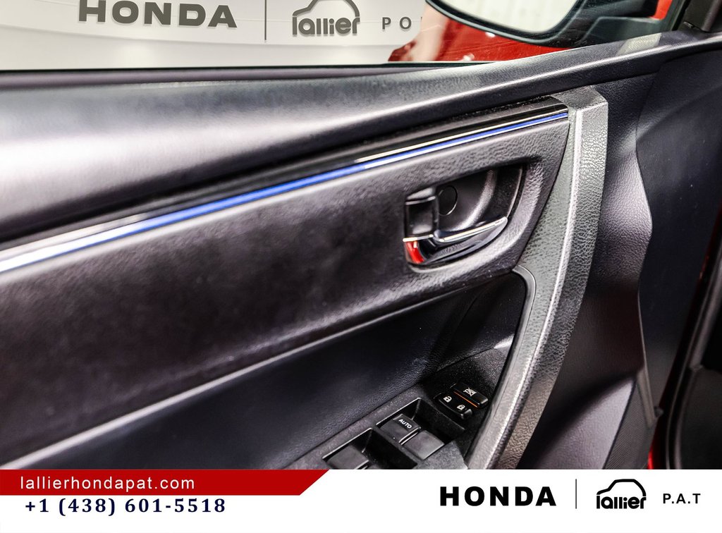 2018 Toyota Corolla SE in Montréal, Quebec - 11 - w1024h768px