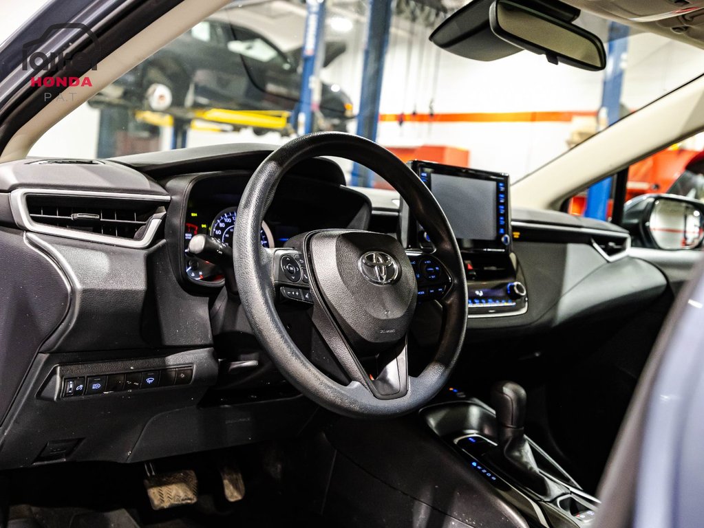Toyota Corolla LE 2022 à Montréal, Québec - 18 - w1024h768px