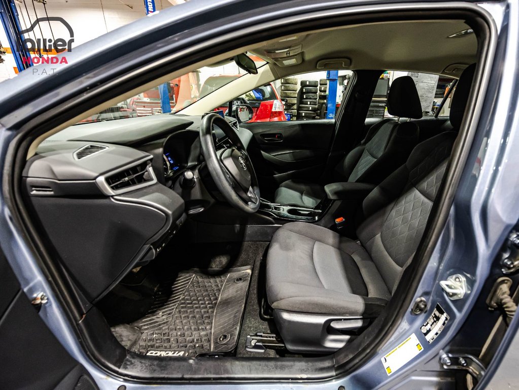 Toyota Corolla LE 2022 à Montréal, Québec - 17 - w1024h768px