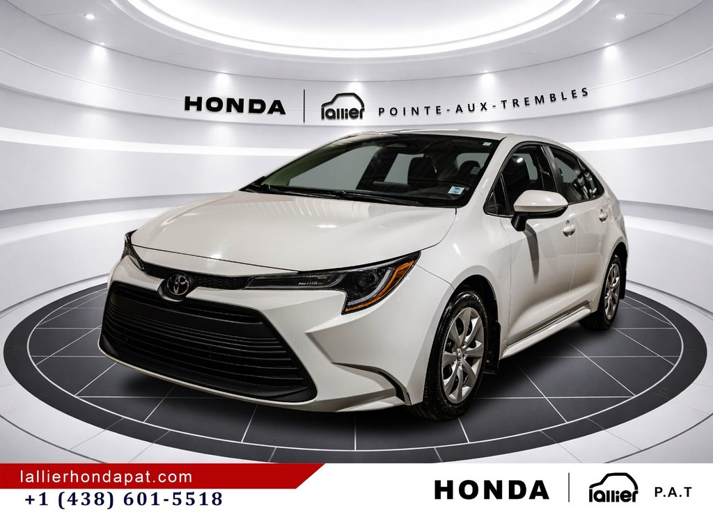 2023 Toyota Corolla LE in Montreal, Quebec - 3 - w1024h768px