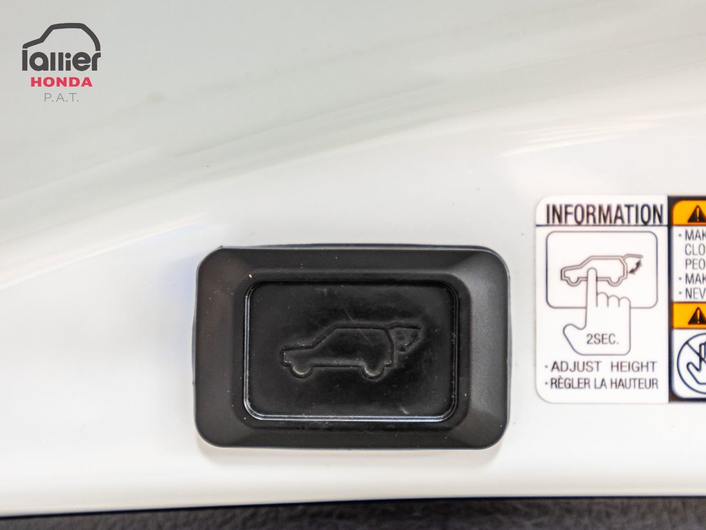 Toyota RAV4 Limited 2015 à , Québec - 15 - w1024h768px