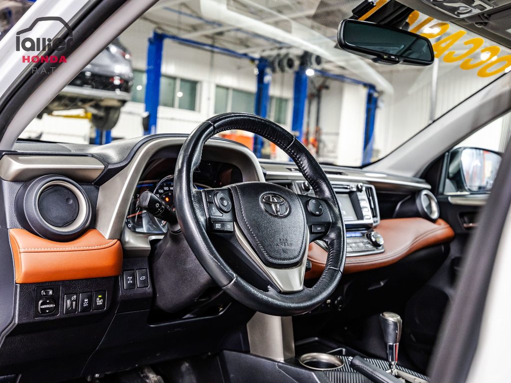 Toyota RAV4 Limited 2015 à , Québec - 21 - w1024h768px
