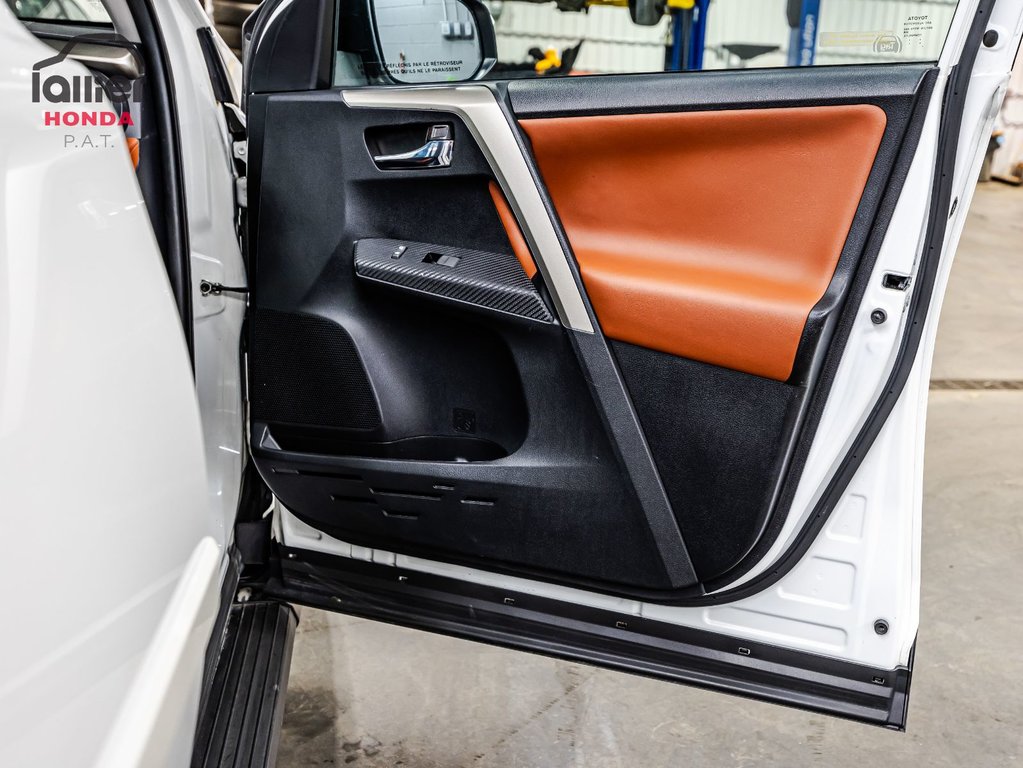 Toyota RAV4 Limited 2015 à , Québec - 17 - w1024h768px