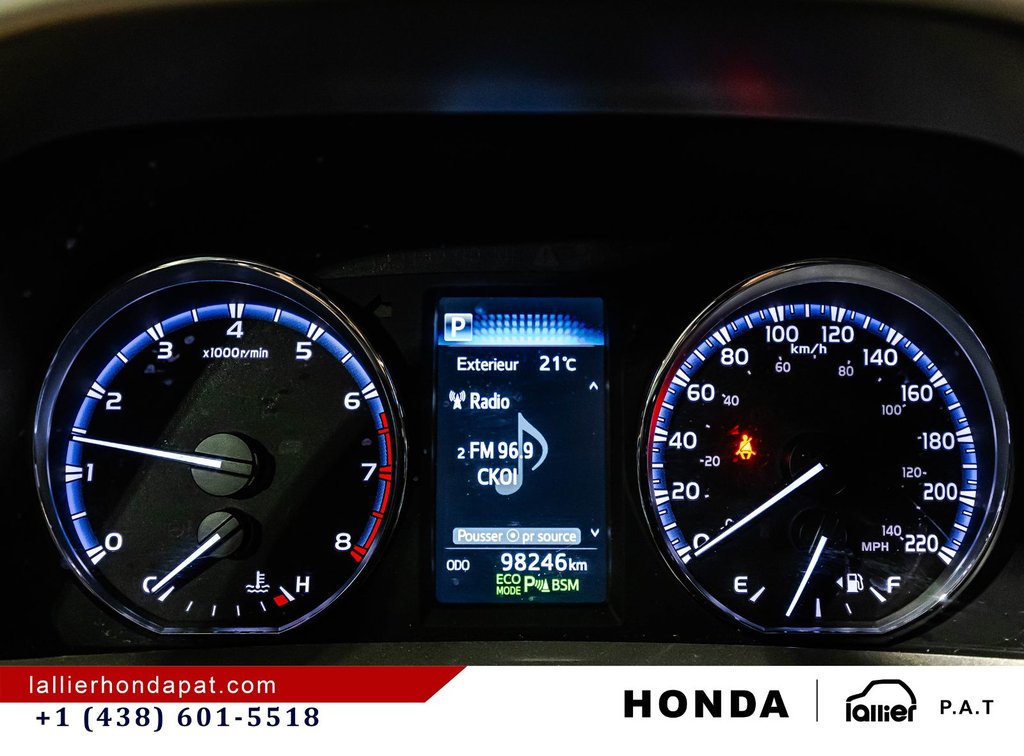 2017 Toyota RAV4 Limited in Montreal, Quebec - 21 - w1024h768px