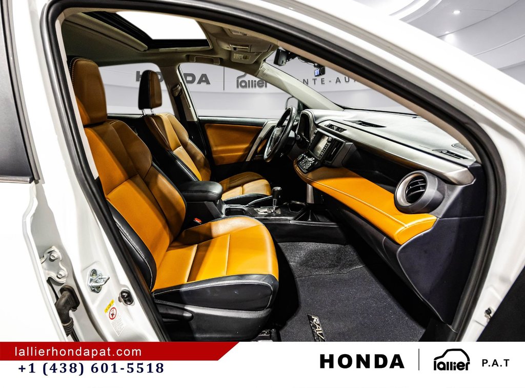 2017 Toyota RAV4 Limited in Montreal, Quebec - 15 - w1024h768px