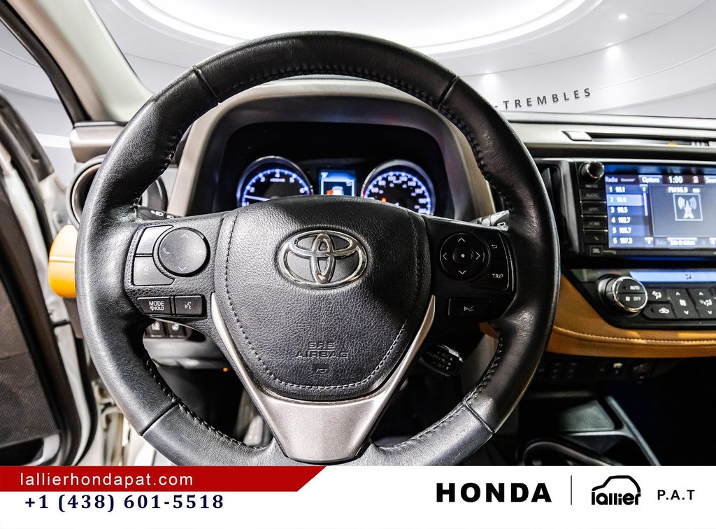2017 Toyota RAV4 Limited in Montreal, Quebec - 20 - w1024h768px