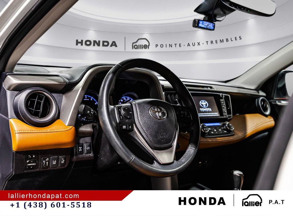 2017 Toyota RAV4 Limited in Montreal, Quebec - 18 - w1024h768px