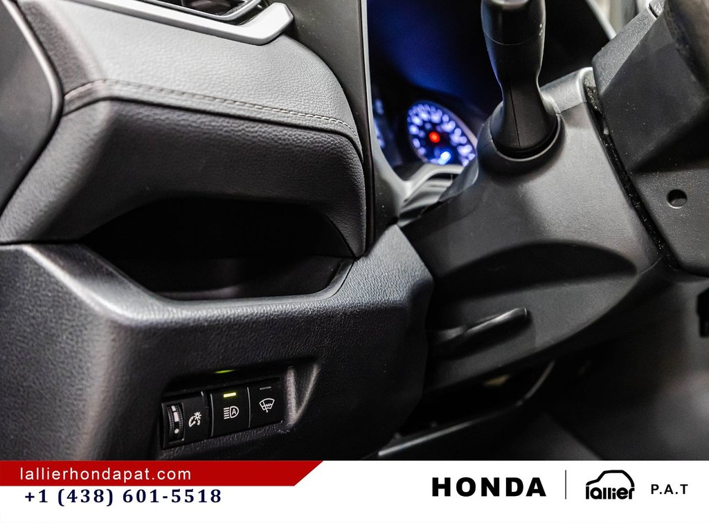 2019 Toyota RAV4 Hybrid LE in Montréal, Quebec - 20 - w1024h768px