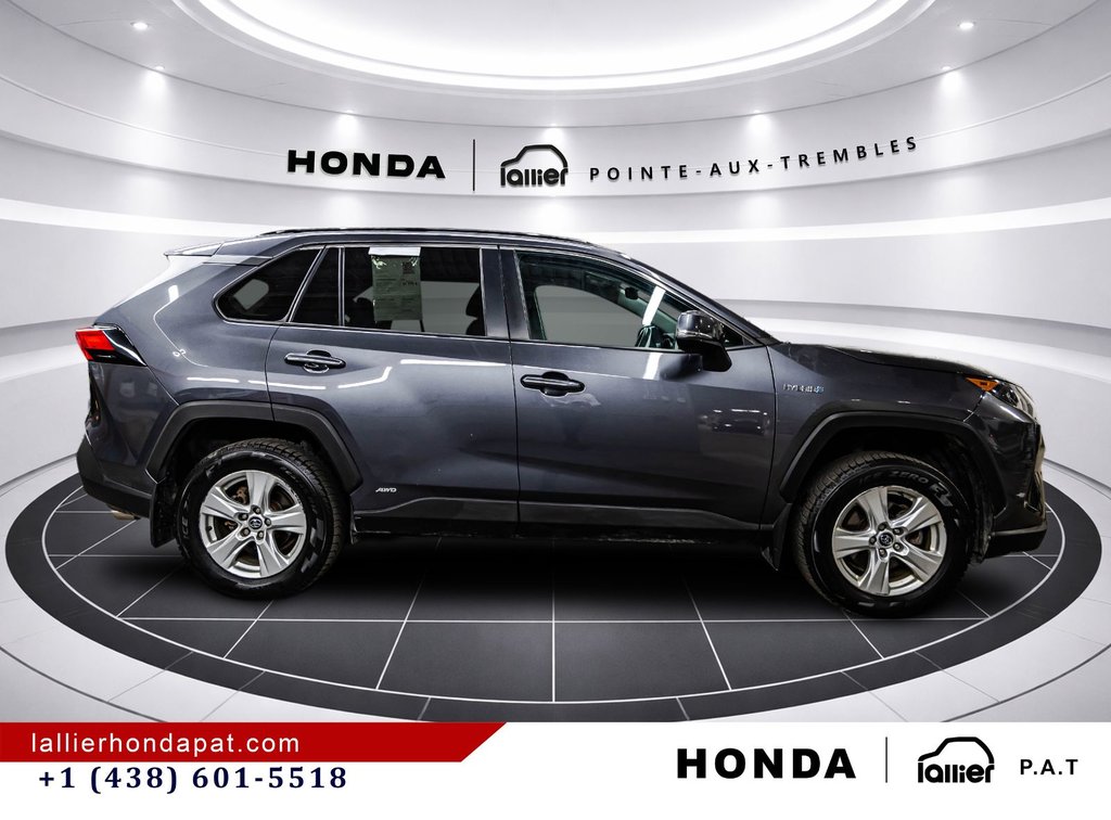 2019 Toyota RAV4 Hybrid LE in Montréal, Quebec - 8 - w1024h768px