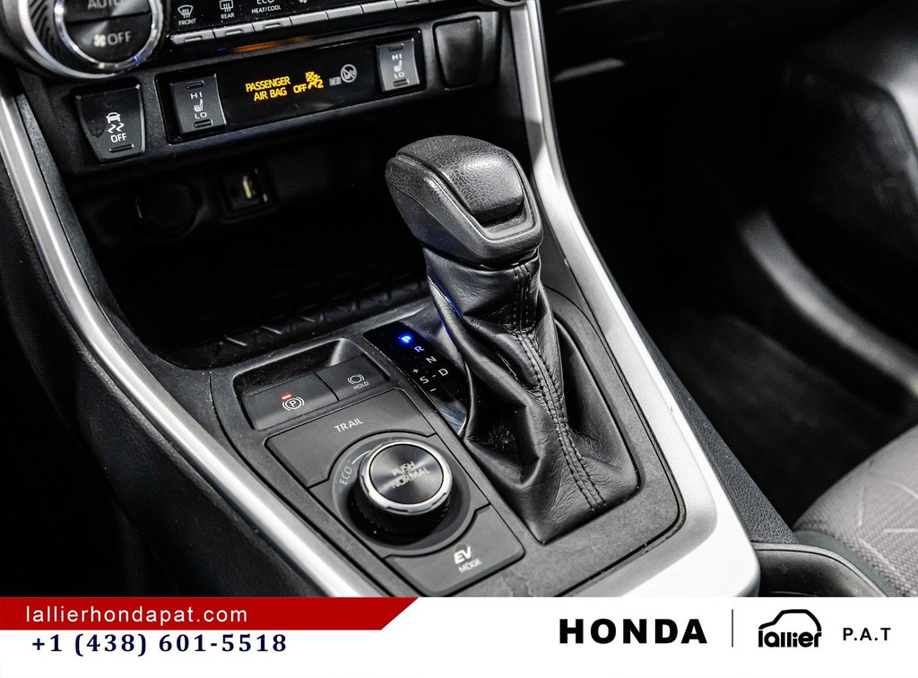 2019 Toyota RAV4 Hybrid LE in Montréal, Quebec - 24 - w1024h768px