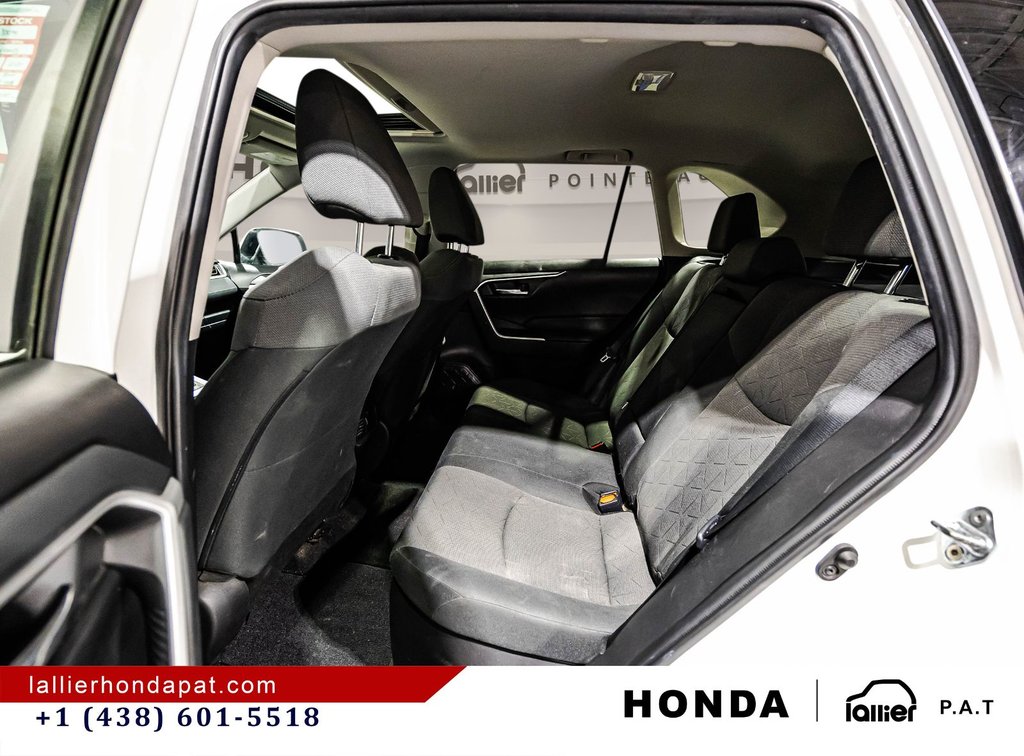 2020 Toyota RAV4 Hybrid XLE in Montreal, Quebec - 13 - w1024h768px