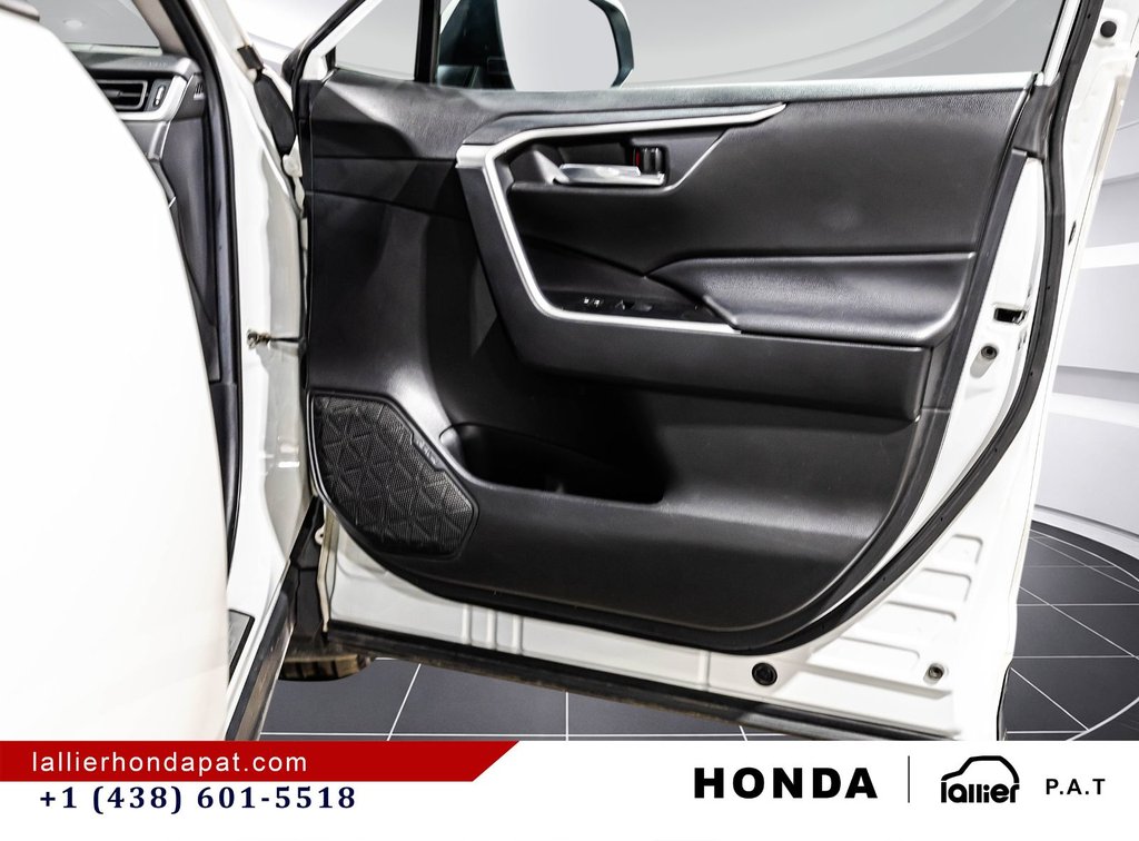 2020 Toyota RAV4 Hybrid XLE in Montreal, Quebec - 17 - w1024h768px