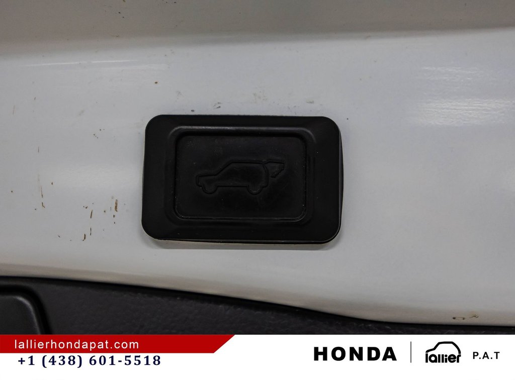 2022 Toyota RAV4 Trail in Montreal, Quebec - 15 - w1024h768px
