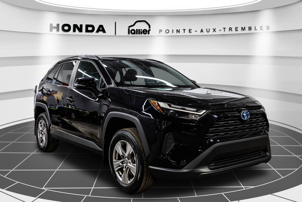 Toyota RAV4 Hybrid XLE 2023 à , Québec - 9 - w1024h768px