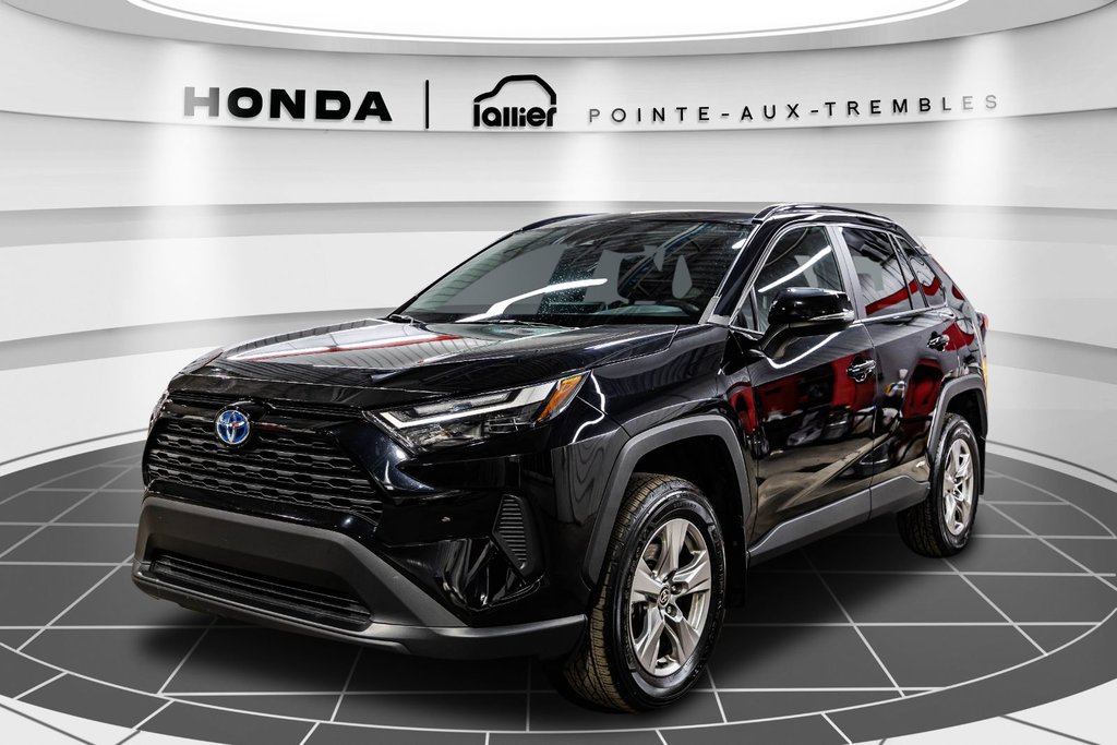 Toyota RAV4 Hybrid XLE 2023 à , Québec - 3 - w1024h768px