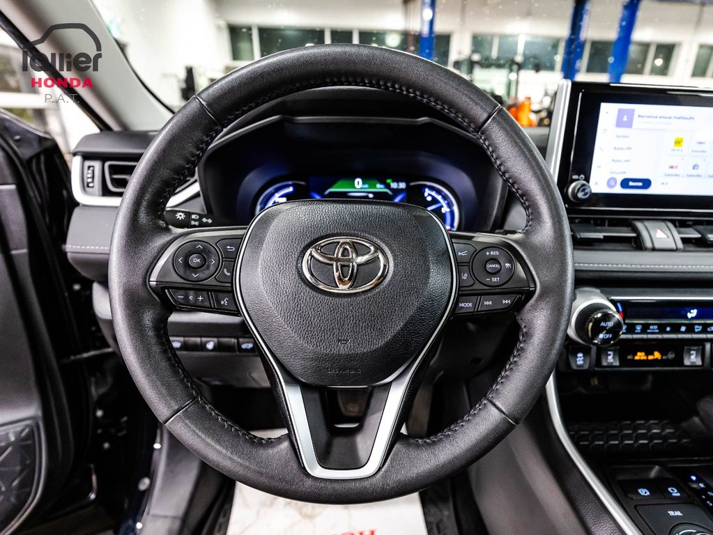 Toyota RAV4 Hybrid XLE 2023 à , Québec - 23 - w1024h768px