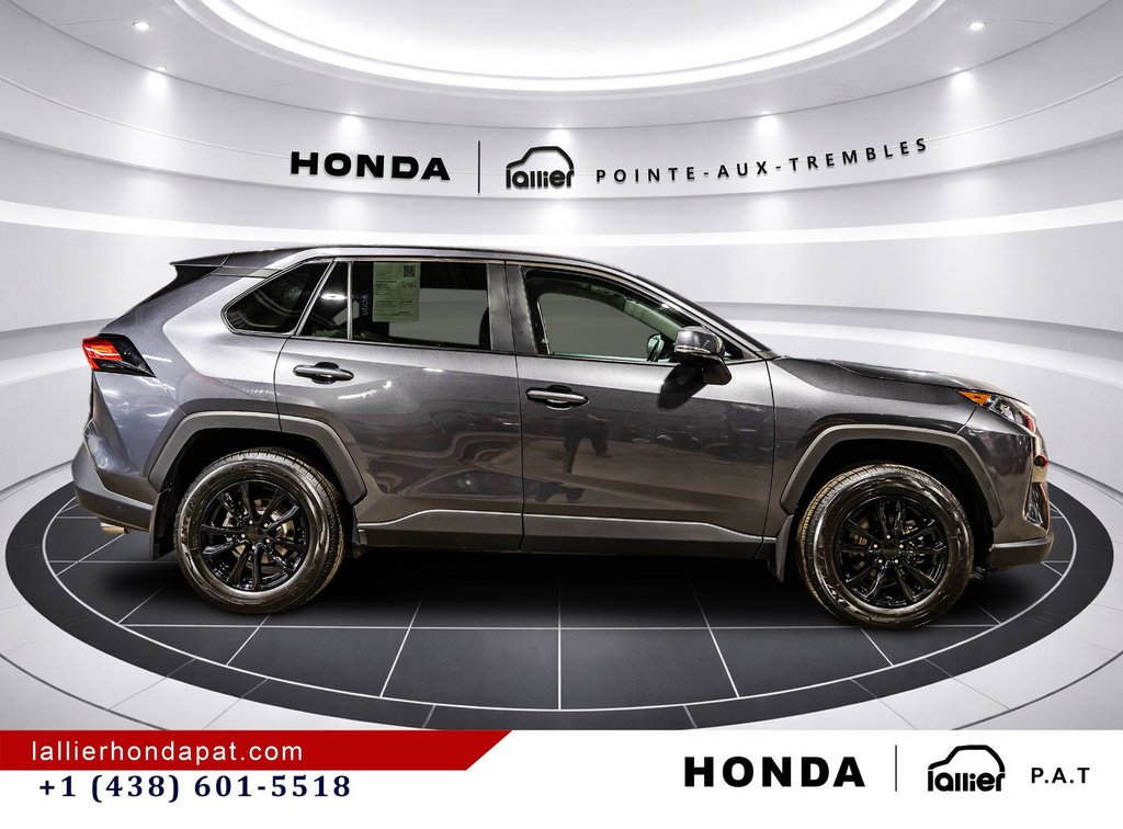 Toyota RAV4 LE 2024 à Montréal, Québec - 8 - w1024h768px