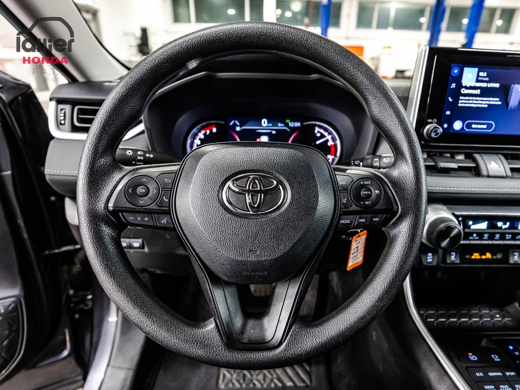 2024 Toyota RAV4 LE in Montréal, Quebec - 21 - w1024h768px