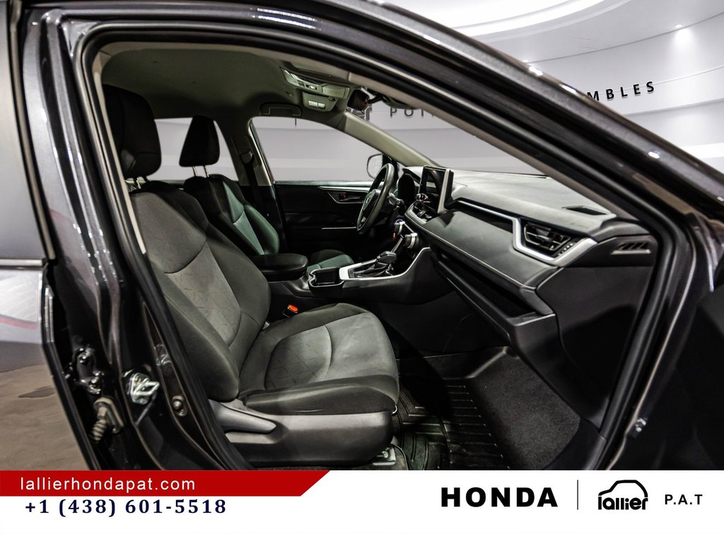Toyota RAV4 LE 2024 à Montréal, Québec - 15 - w1024h768px