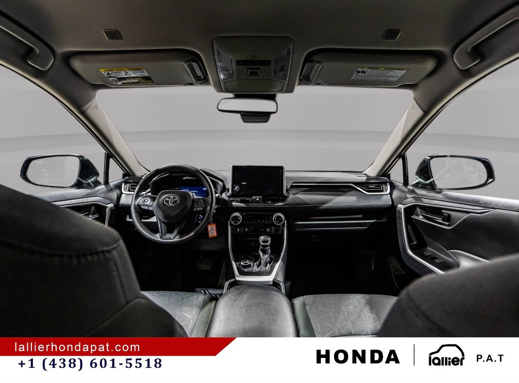 2025 Toyota RAV4 Hybrid LE in Montreal, Quebec - 14 - w1024h768px