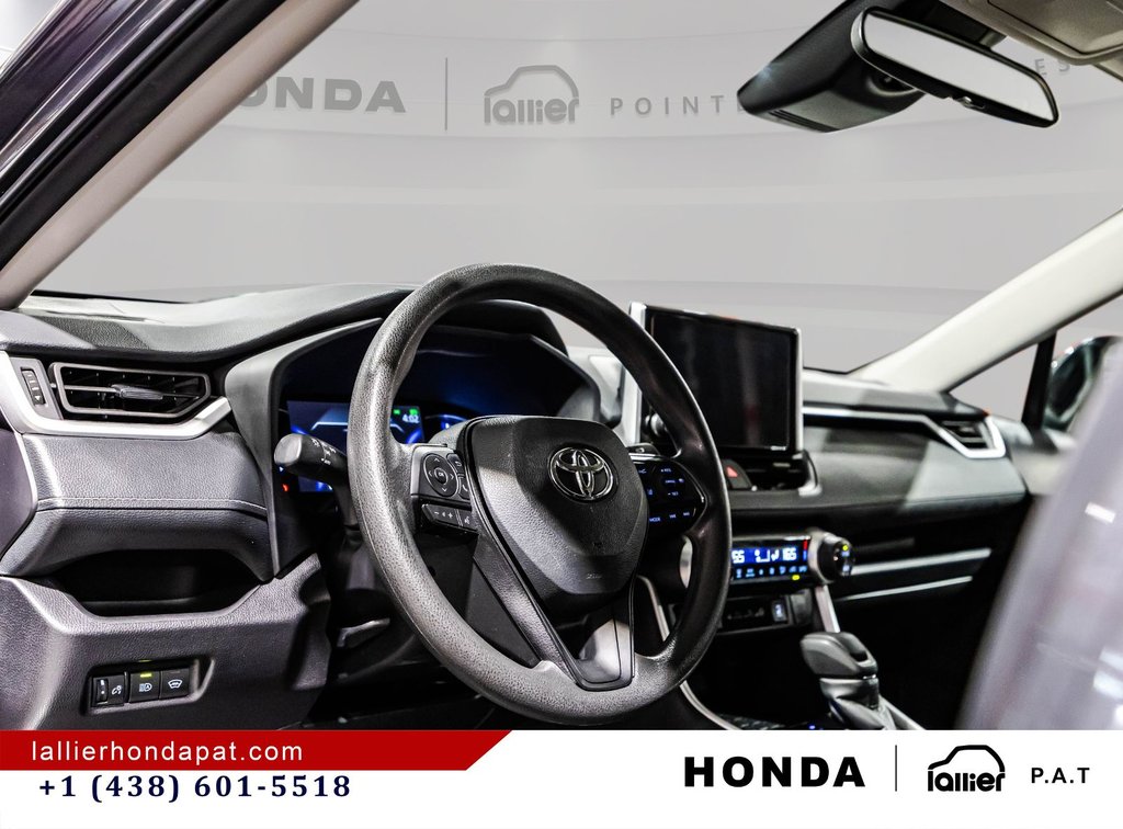 2025 Toyota RAV4 Hybrid LE in Montreal, Quebec - 19 - w1024h768px