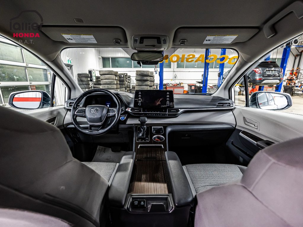 Toyota Sienna LE HYBIRDE 8 PLACES 2021 à , Québec - 14 - w1024h768px