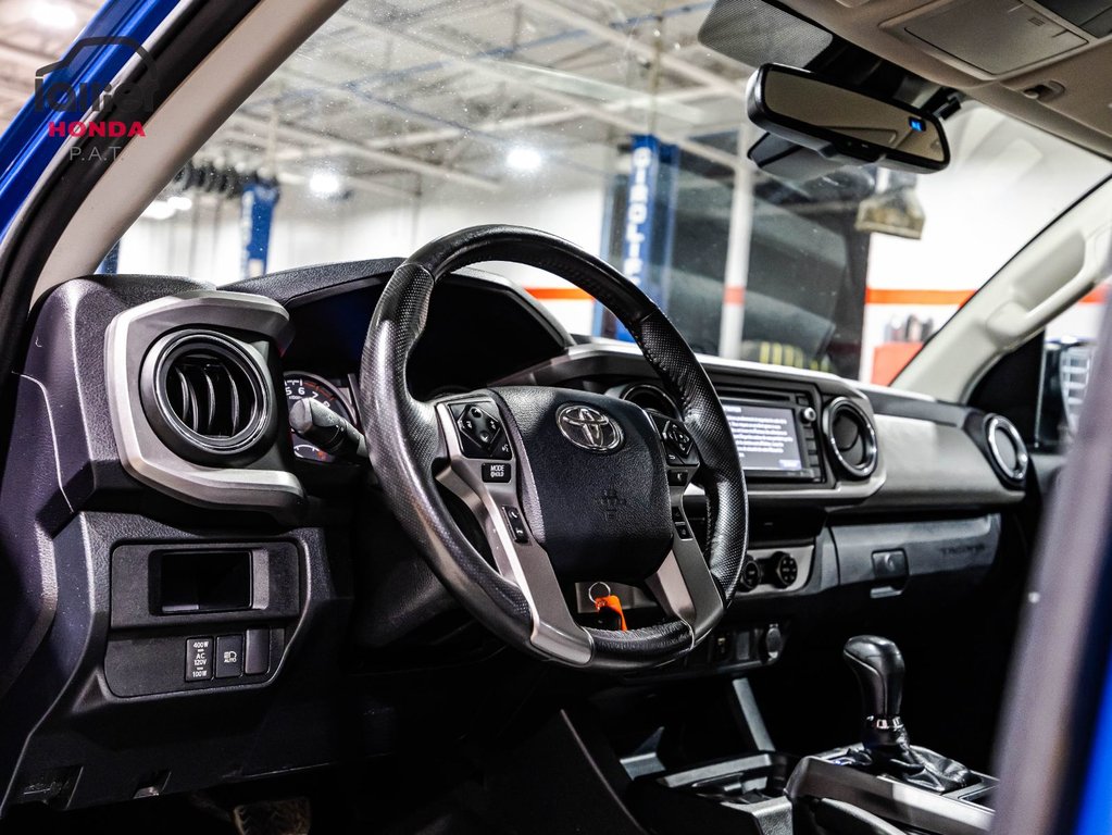 Toyota Tacoma SR5 CABINE ACCES 2018 à Montréal, Québec - 17 - w1024h768px
