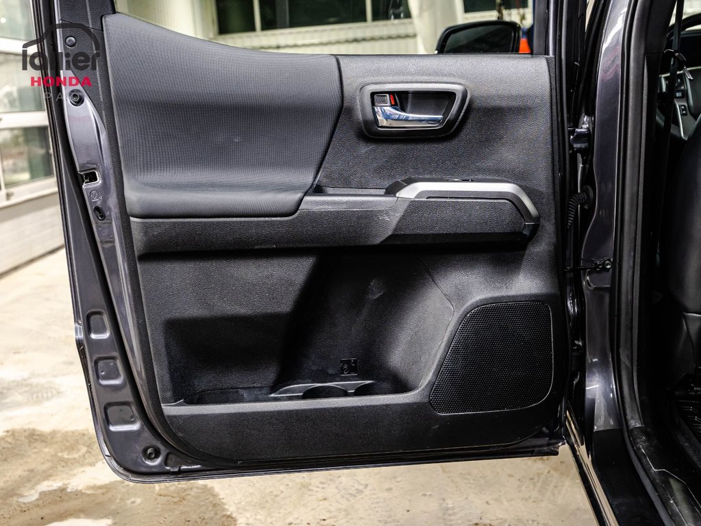 2022 Toyota Tacoma TRD SPORT PREMIUM DOUBLE CAB in Montreal, Quebec - 12 - w1024h768px