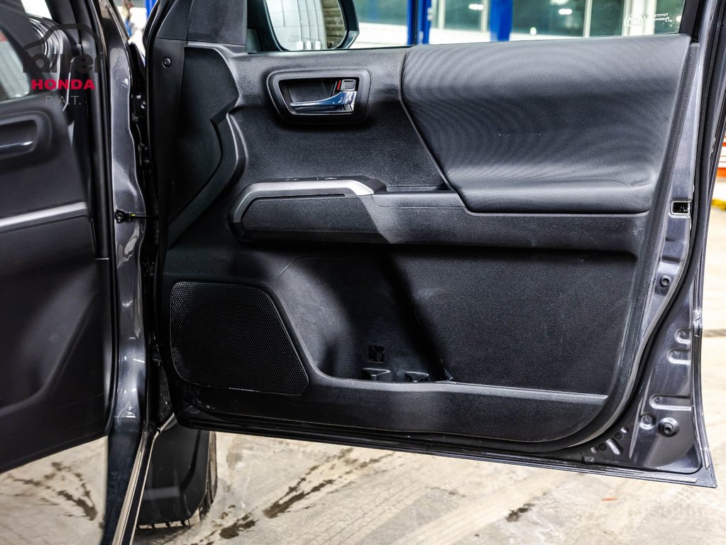 2022 Toyota Tacoma TRD SPORT PREMIUM DOUBLE CAB in Montreal, Quebec - 16 - w1024h768px