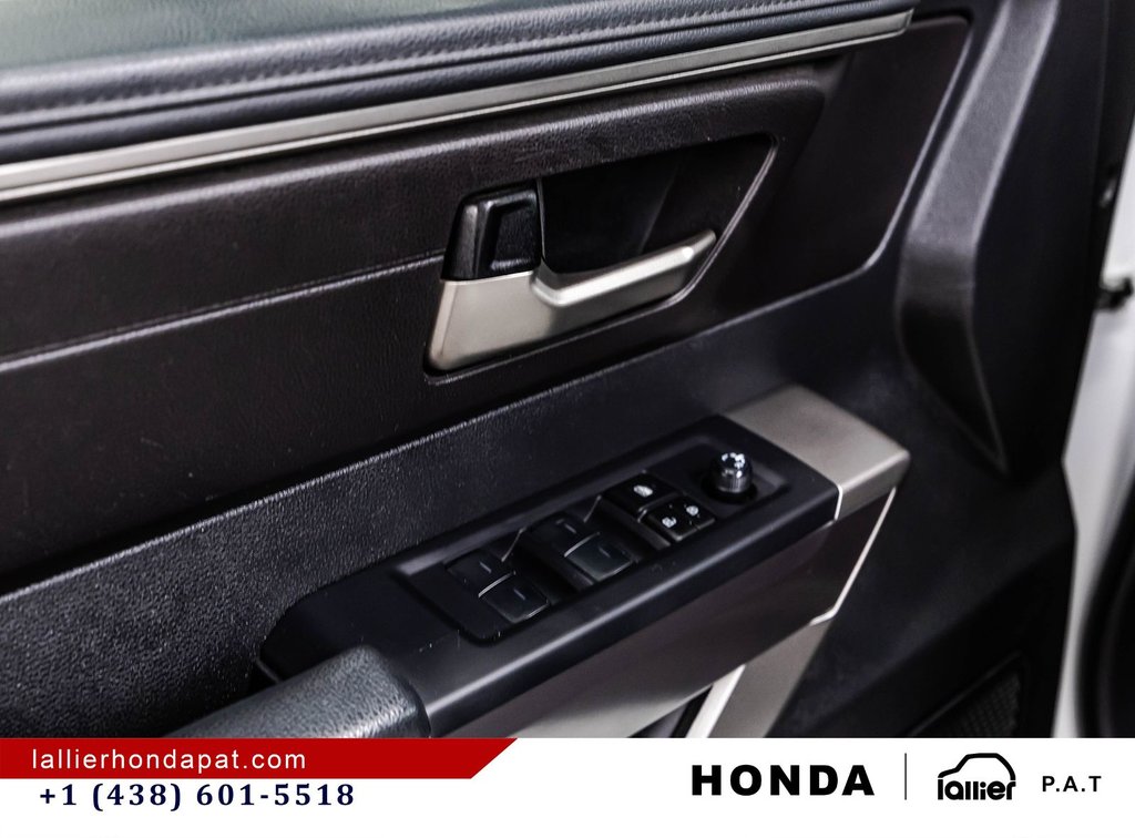 2023 Toyota Tundra SR in Montreal, Quebec - 12 - w1024h768px